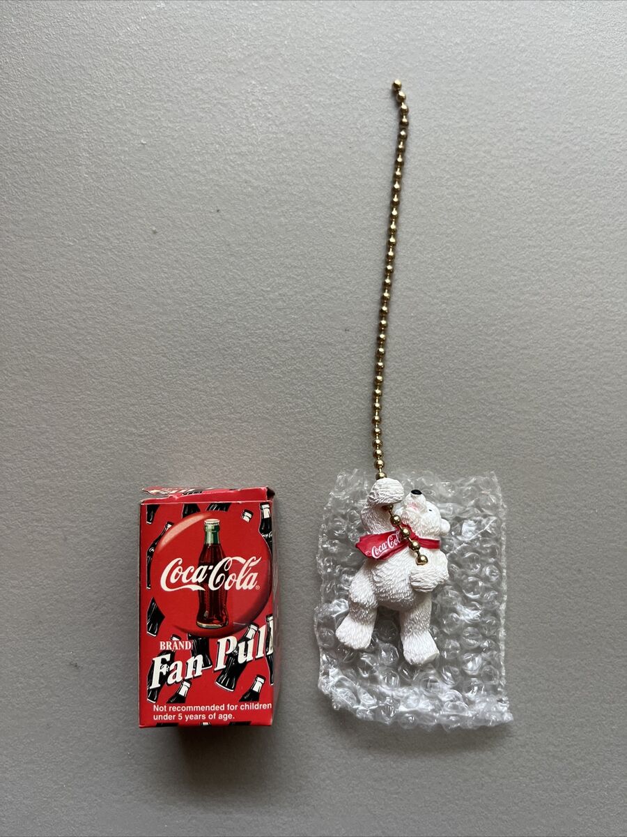 Coca-Cola fan pull x white bear